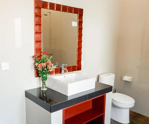 Diraya House Bed & Breakfast *
